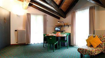 Aparthotel Apfel 3*